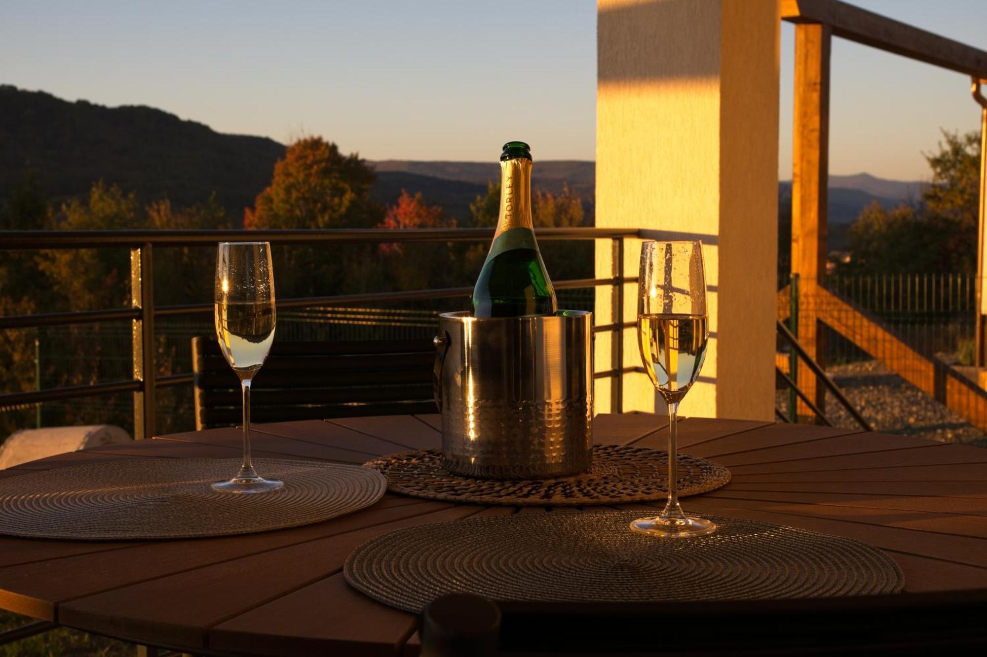 Sunset Hills Transylvania Odorheiu Secuiesc Εξωτερικό φωτογραφία